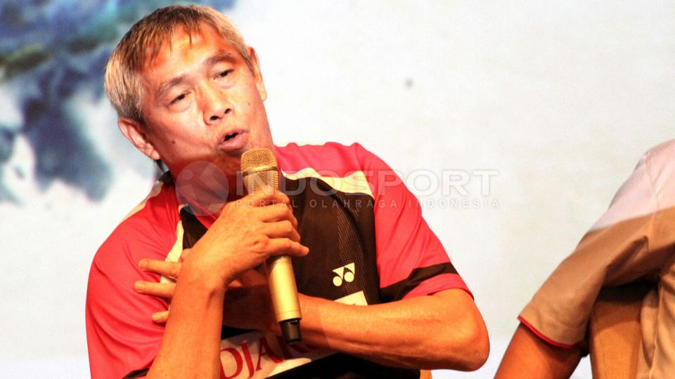 Christian Hadinata, legenda bulutangkis Indonesia yang sukses sebagai pelatih dan pemain. Copyright: © Ratno Prasetyo/INDOSPORT